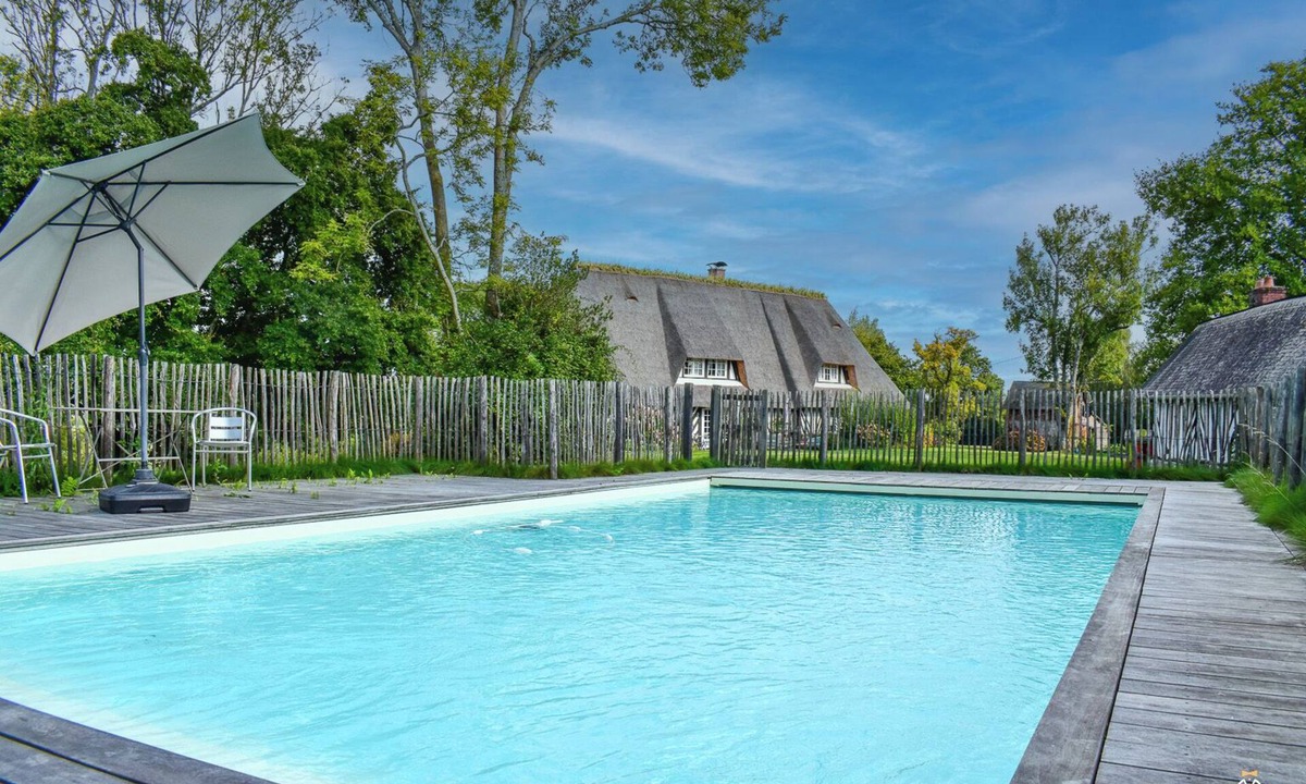 Vieux-Bourg House | La Chaumière du Vallon -Piscine- Pont-l'Évêque - 10P