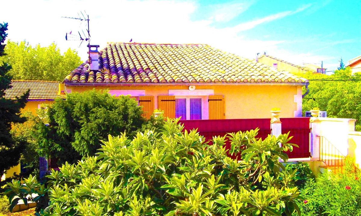 Vedene Apartment | la Cigale Apartment-Villa 2 pers in lovely Village in Provence next to Avignon