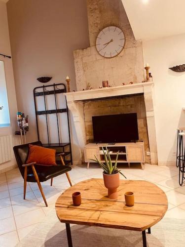 Chateauvillain House | La Cigogne