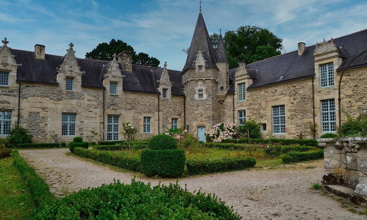 Rochefort-en-Terre House | La Cité Fleurie - Rochefort EN Terre