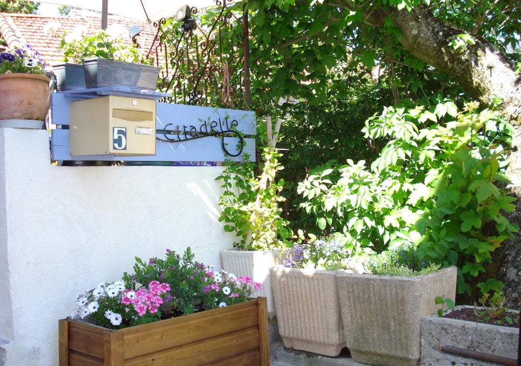 L'Hospitalet-du-Larzac Bed & Breakfast | La Citadelle