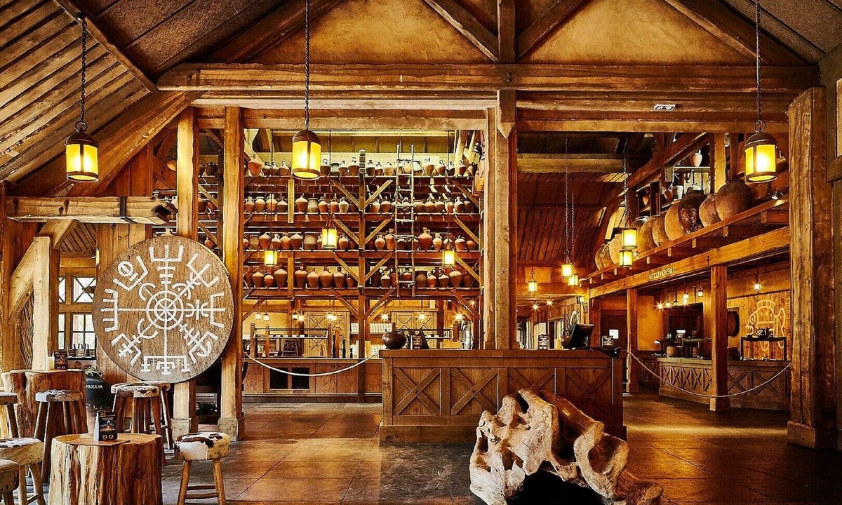 Plailly Hotel | La Cite suspendue