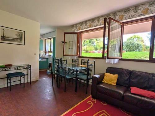 Chatou Apartment | La Clé de Jane