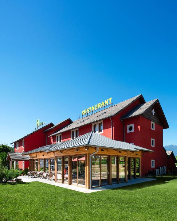 Montmelian Hotel | La Clé Des Champs