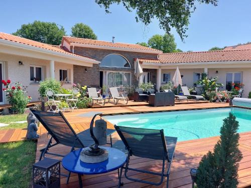Egliseneuve-pres-Billom Bed & Breakfast | La Clef Des Anges 2 Chambres
