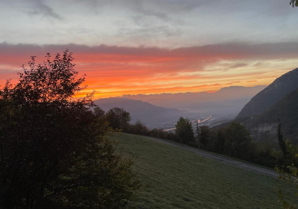 Noyarey Apartment | La coccinelle