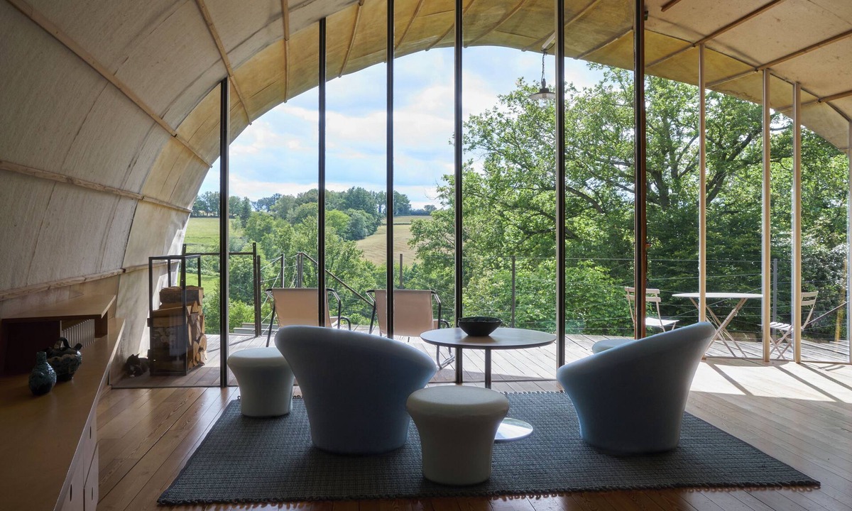 Iguerande Hotel | La Colline du Colombier