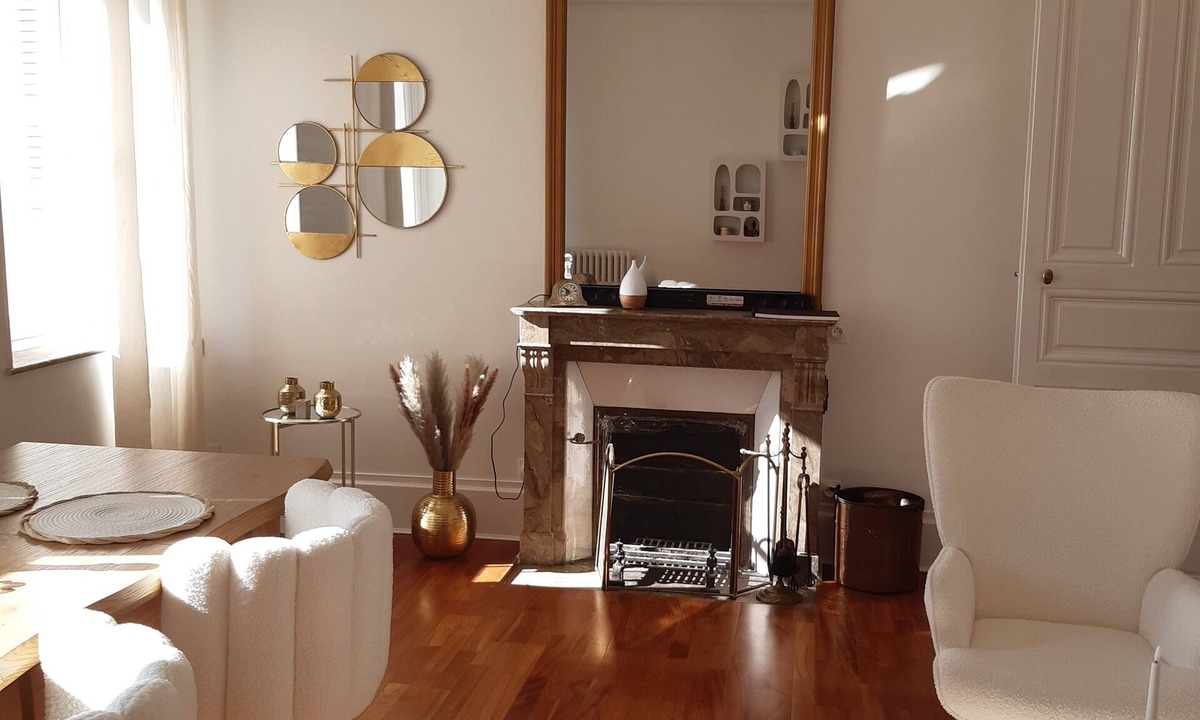 Ocquerre Apartment | La Colombe au Château sleeps 4 (Special offer in August)