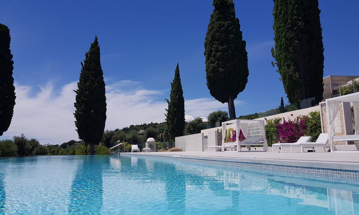 Gairaut Apartment | La Consolate: 5* apartment, 90m2 terrace, panoramic sea view, private Jacuzzi