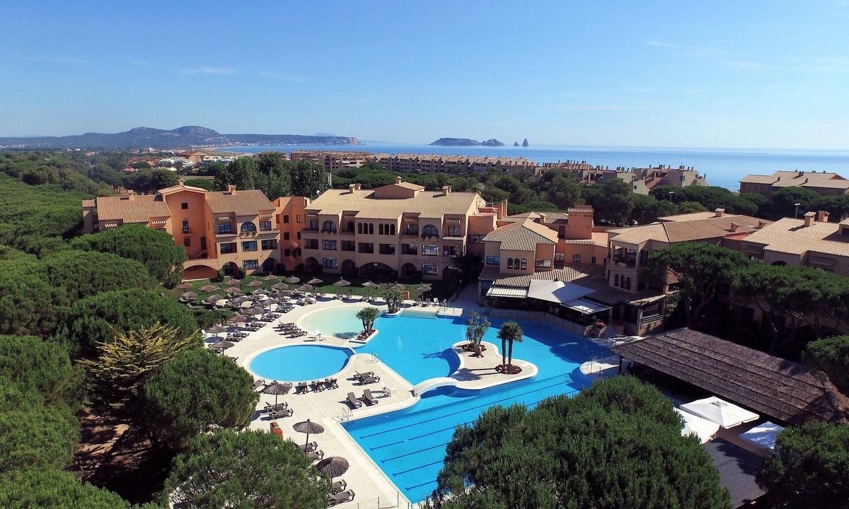 Pals Hotel | La Costa Golf & Beach Resort