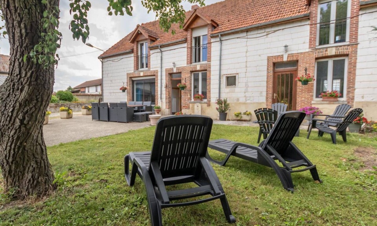 Vouzy House | La Cour de Marie-Mariette