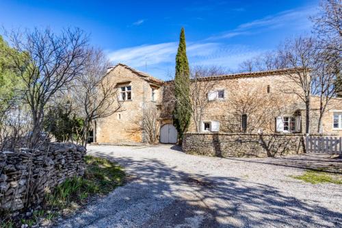 Rouet House | La cour des Anges