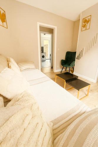 Sainte Marie - Saint Leon Apartment | La cour Havraise