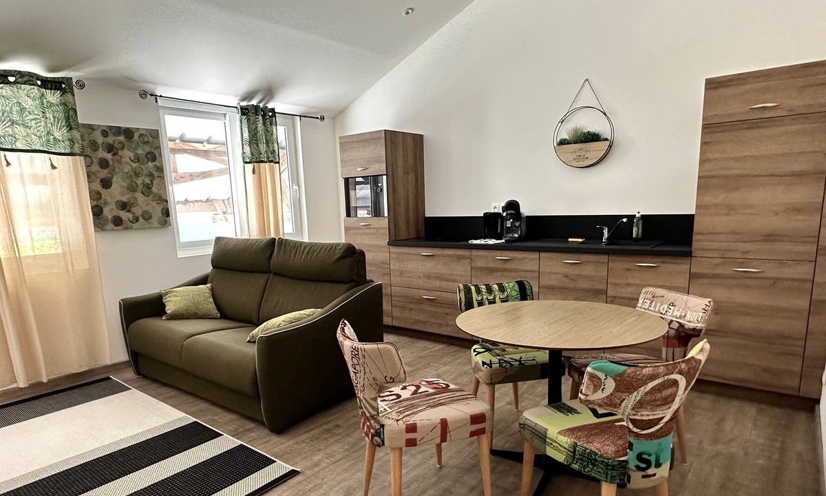 Jumieges Apartment | La Croix d'Or - One Bedroom Apartment, Sleeps 4