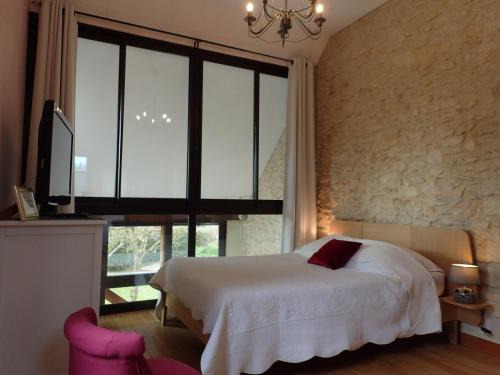 Foucheres Bed & Breakfast | La Croix St Jean