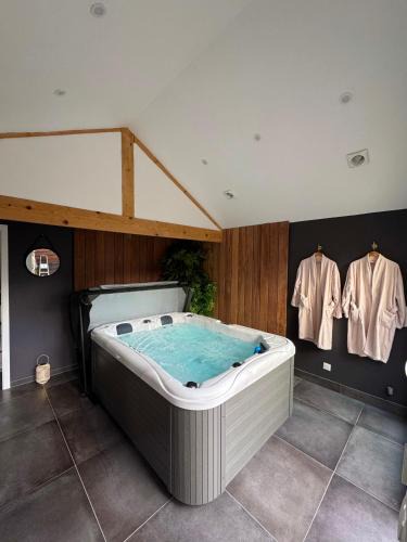Isbergues House | La dépendance chambre de charme & SPA privatif