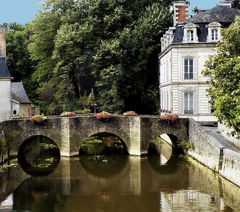 Craon Bed & Breakfast | La Demeure de l'Ile