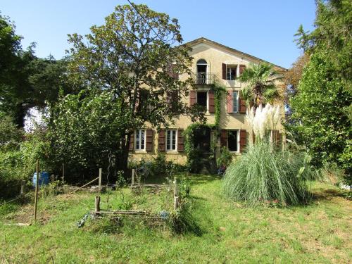 Caillavet Bed & Breakfast | La Demeure des Fleurs