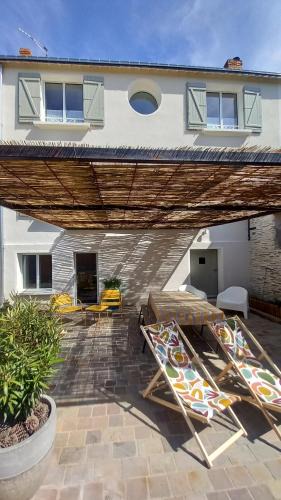 Saint Maurille House | La Demoiselle