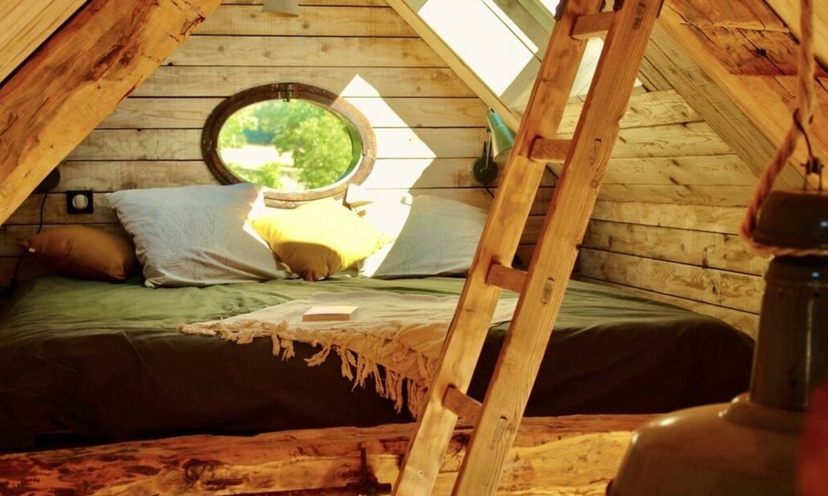 La Roche-des-Arnauds Cabin | La Dormance Comfortable wooden cabin