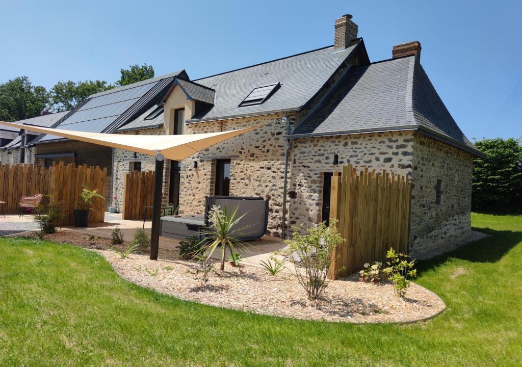 Saint-Ouen-des-Toits House | La Douce Halte - Gîtes avec Spa ou Sauna