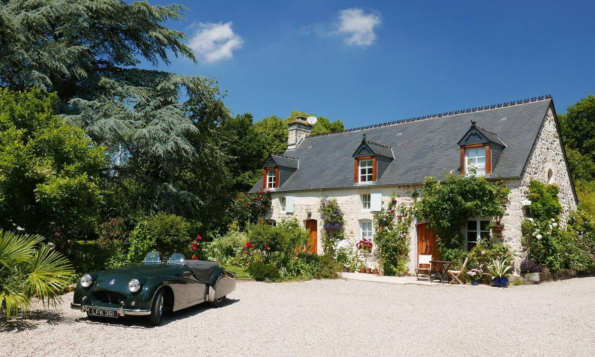 Negreville Cottage | La Douve - 3 bedroom luxury cottage for family or friends