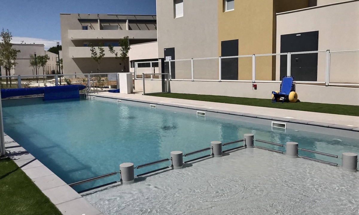 Serignan Apartment | La Dune by Interhome