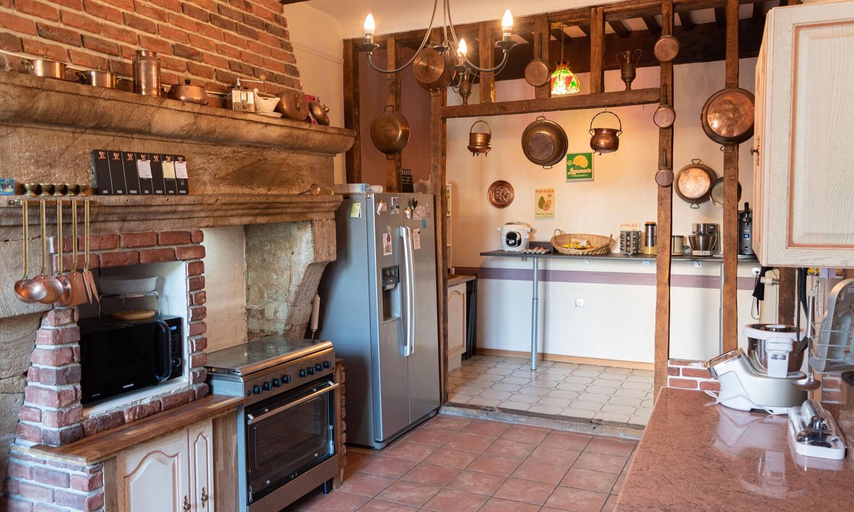 Chatel-sur-Moselle House | La Fée Maison