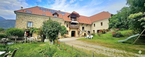 Saint-Bonnet-en-Champsaur Bed & Breakfast | La Ferme du Veyre