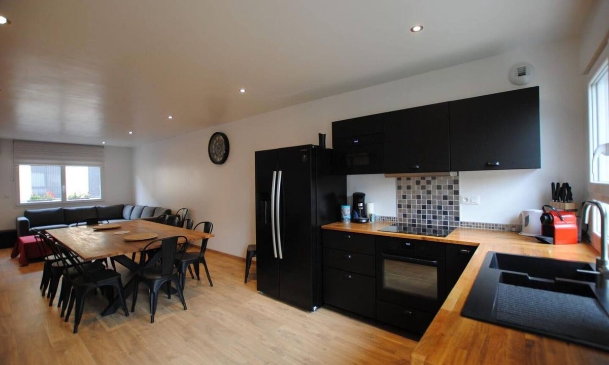 Moivre a la Coole House | La Ferme Aux Deux Chevaux 3