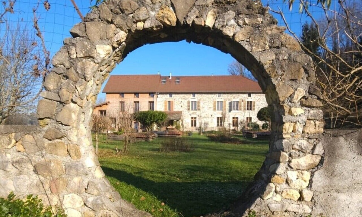 Belley House | La ferme bugiste - Character house