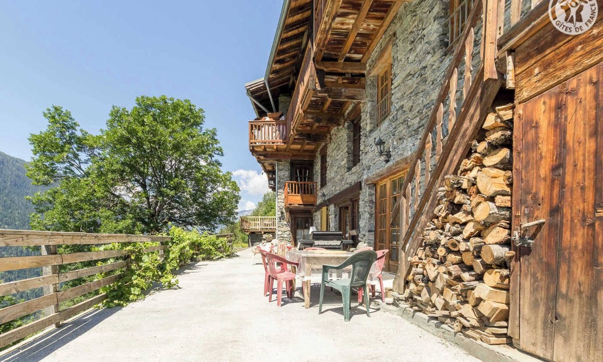 Montvalezan House | La Ferme D'aurelie - The Farm