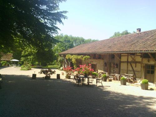Bruailles Bed & Breakfast | La Ferme de Marie Eugénie