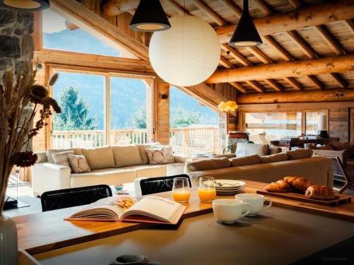 Saint-Jean-de-Sixt Ski Chalet | La Ferme de Mila - OVO Network