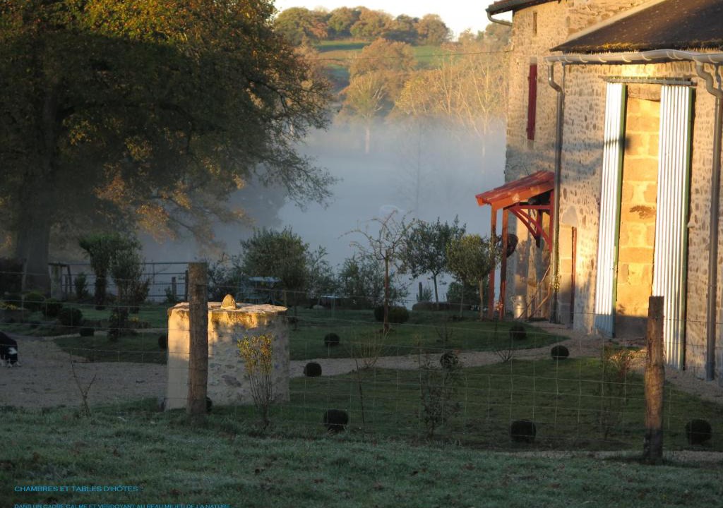 Le Dorat Bed & Breakfast | La Ferme de Pomereix