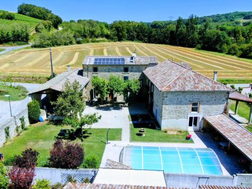 Chanos-Curson Bed & Breakfast | La Ferme des Denis
