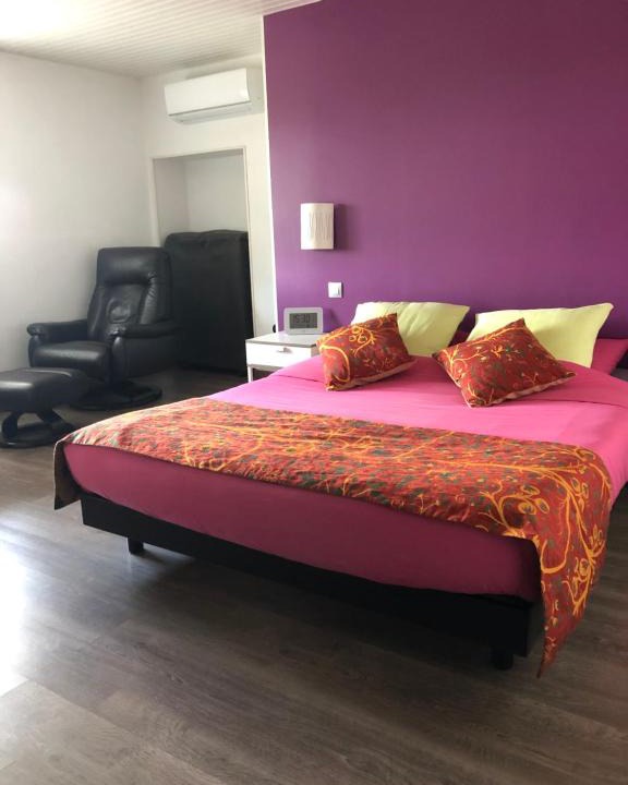 Arbigny Bed & Breakfast | La Ferme du Bonheur
