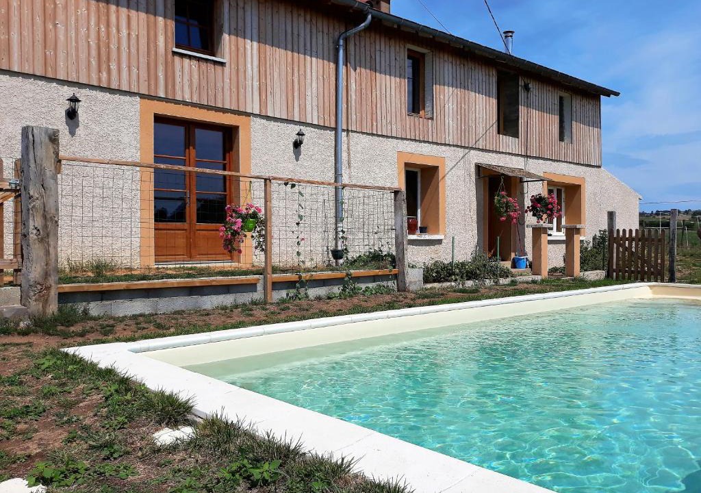 Vendranges Bed & Breakfast | La ferme du Bouton d'Or