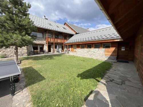 Albiez-le-Vieux Ski Chalet | La Ferme du Soleil