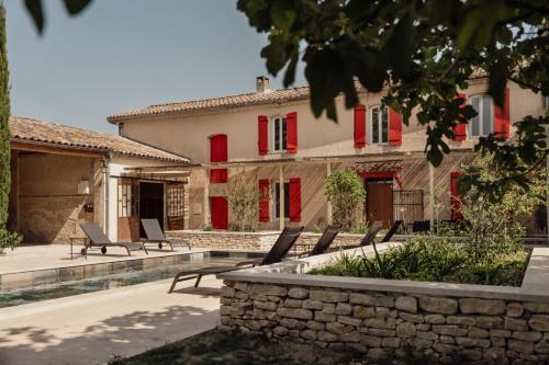 Entraigues-sur-la-Sorgue House | La ferme du 645
