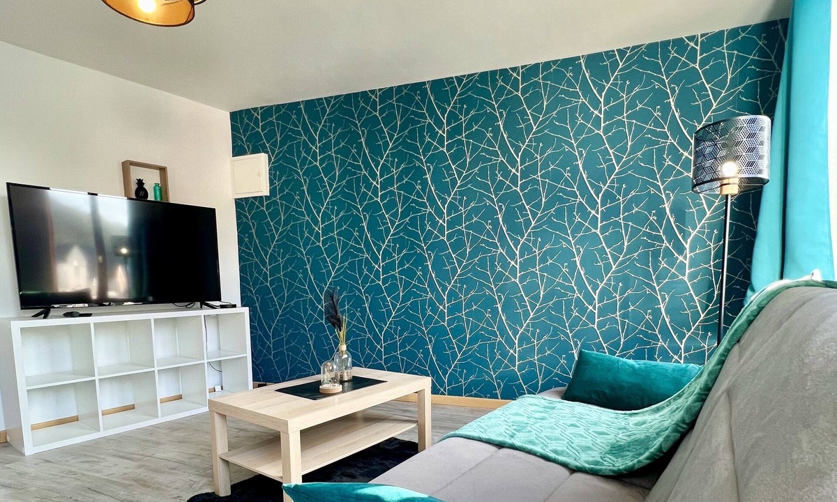 Barentin Apartment | La Feuille Dorée ★ Hyper-Centre ★ 15min Rouen