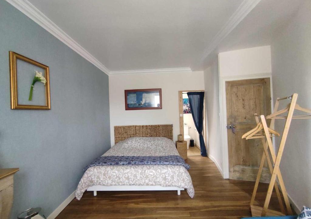 Flavigny-sur-Ozerain Bed & Breakfast | La Flavignienne