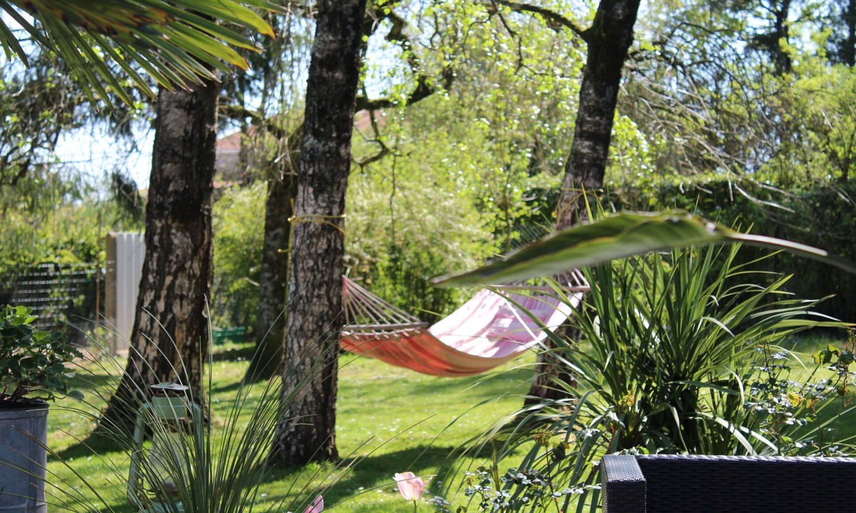 Breuil-Barret House | La Folie
