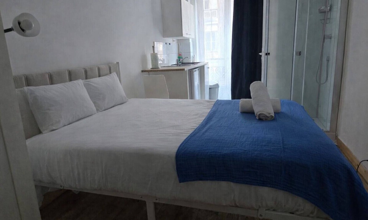 Quartier de la Folie-Mericourt Apartment | La Folie Urban Room République Marais