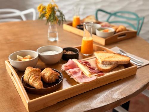 Portlligat Bed & Breakfast | La Fonda