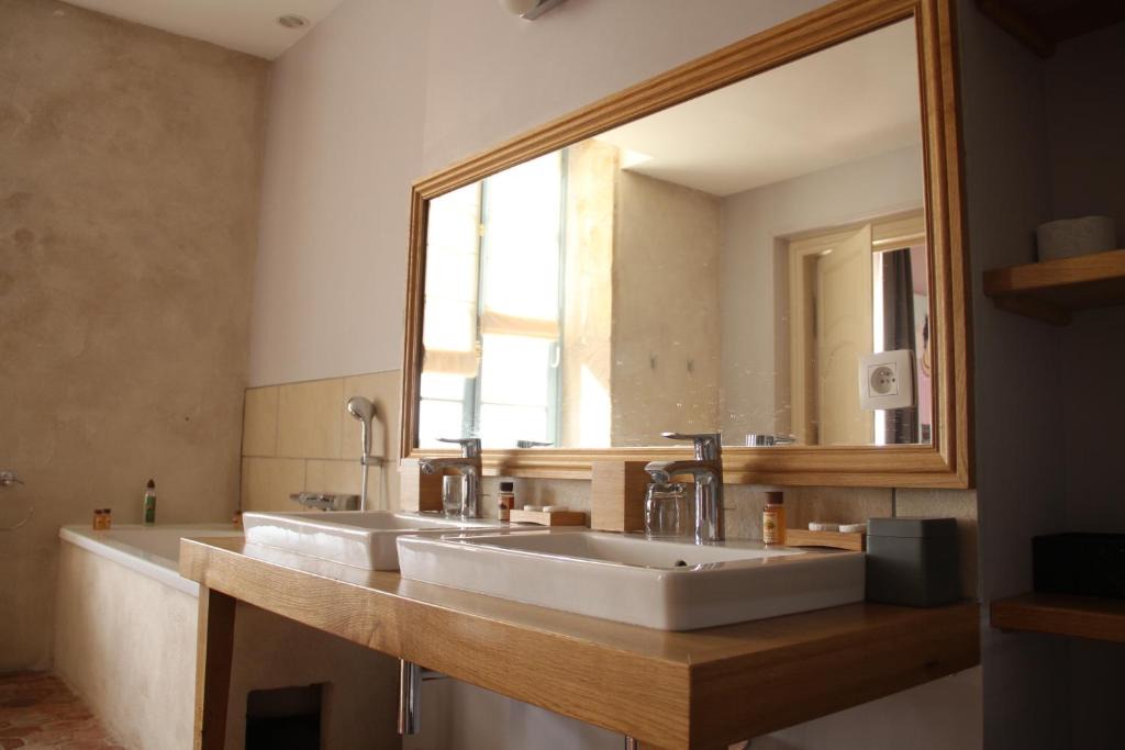 Semur-en-Auxois Bed & Breakfast | La Fontaignotte