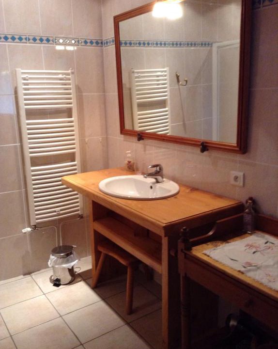 Chevigney-les-Vercel Bed & Breakfast | la fontaine aux oiseaux