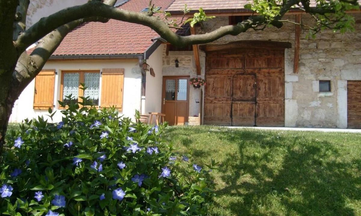 Belmont-Luthezieu House | La Fontaine - Valromey-sur-seran