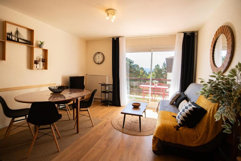 Pyrenees 2000 Apartment | La Forêt - Mountain views & Parking