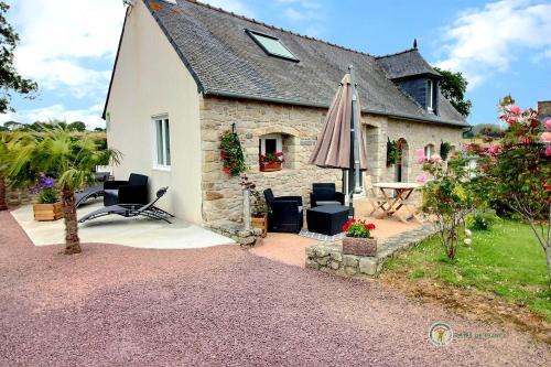 Plehedel House | La forge de la fontaine